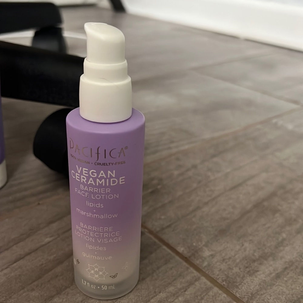 pacifica barrier face lotion